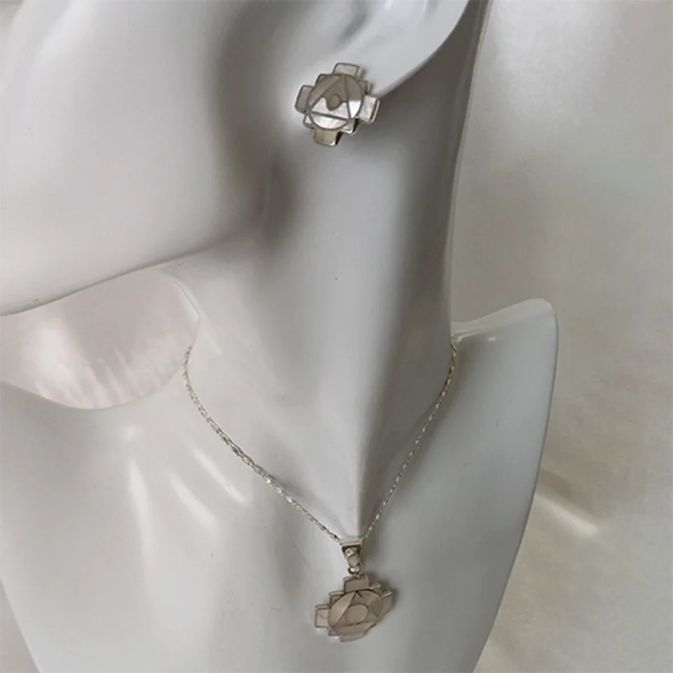 Mother Pearl chakana Stud Earrings